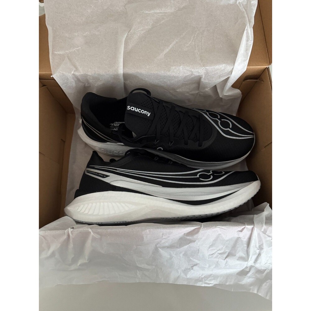 Saucony Men's Endorphin Pro 5 | Black/Silver Size 11 NEW! ✨
